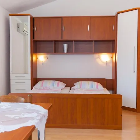 Apartamento Pavic Baška Voda