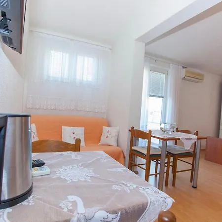 Apartment Pavic *